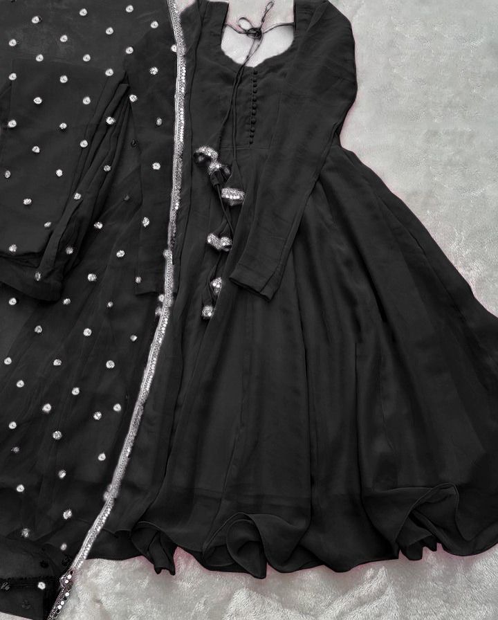 3pc V Neck Long Sleeves Maxi With Handwork And Lace Attached On Dupatta 3Pcs