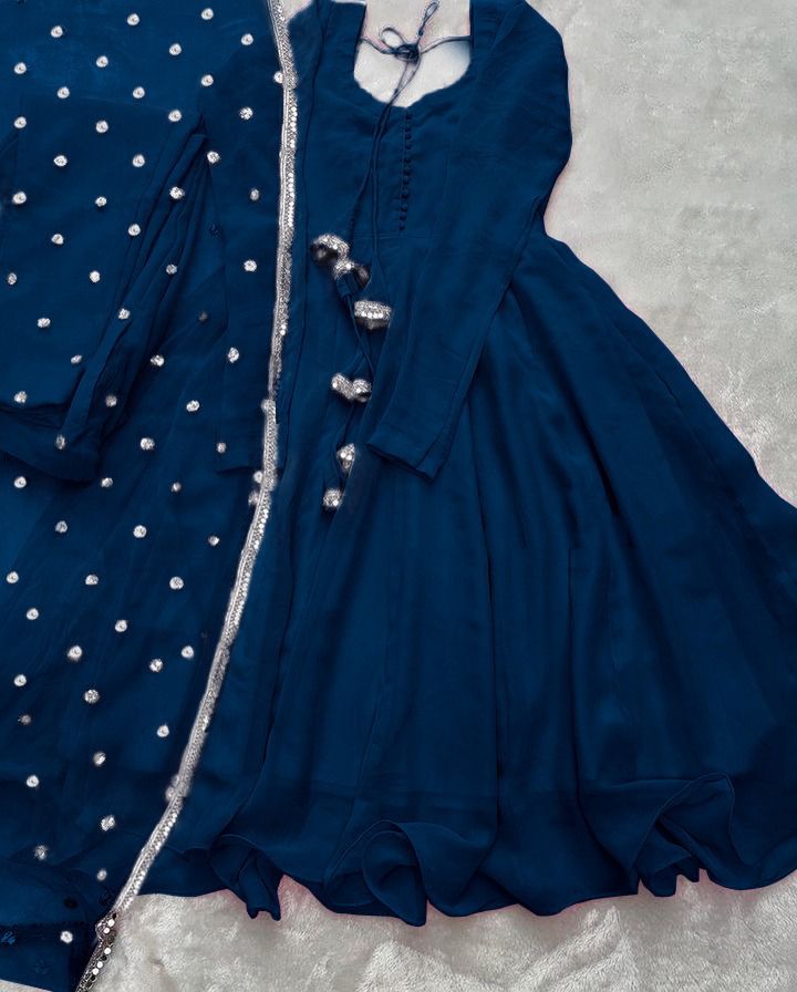 3pc V Neck Long Sleeves Maxi With Handwork And Lace Attached On Dupatta 3Pcs